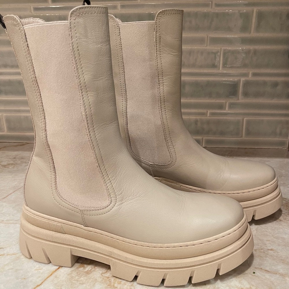 Nero Giardini Chelsea Platform Boot
